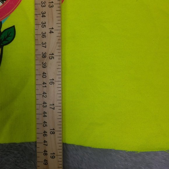 Doja Cat Cropped Graphic Pullover Sweatshirt Highlighter Yellow Women Size MNWOT - Picture 5 of 8